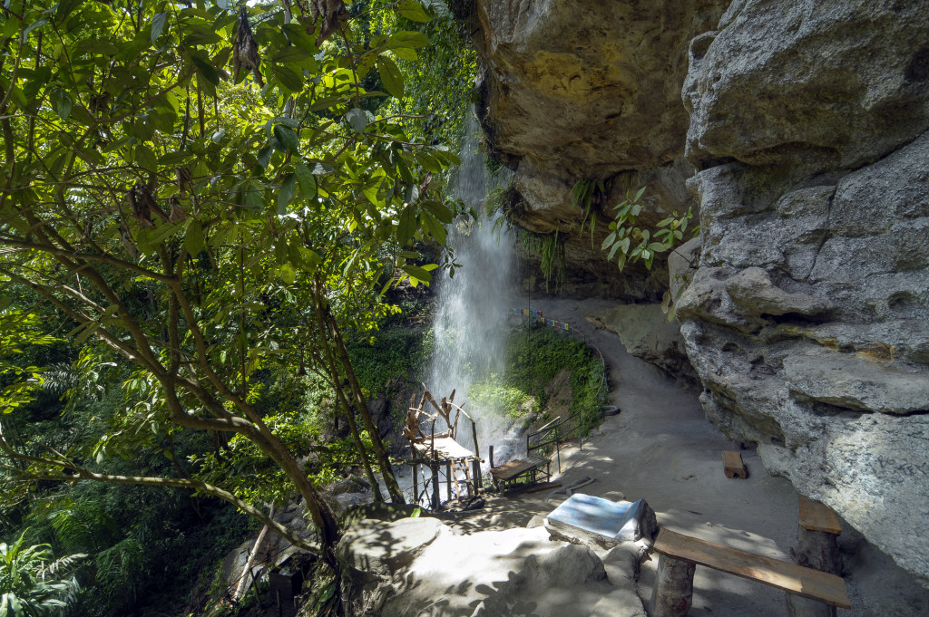 Air Terjun Reje ilang